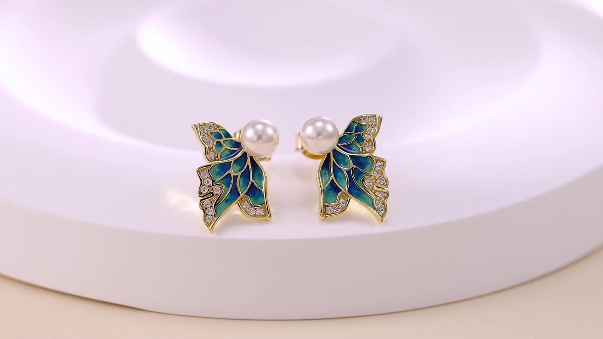 S925 Sterling Silver Butterfly Pearl Earrings for Women – Luxury Minimalist Stud Earrings