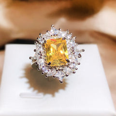Felistly Jewelry: Ultra-Sparkling Fancy Yellow Diamond Ring - Luxury Colored Gemstone Statement Piece for Women