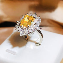 Felistly Jewelry: Ultra-Sparkling Fancy Yellow Diamond Ring - Luxury Colored Gemstone Statement Piece for Women