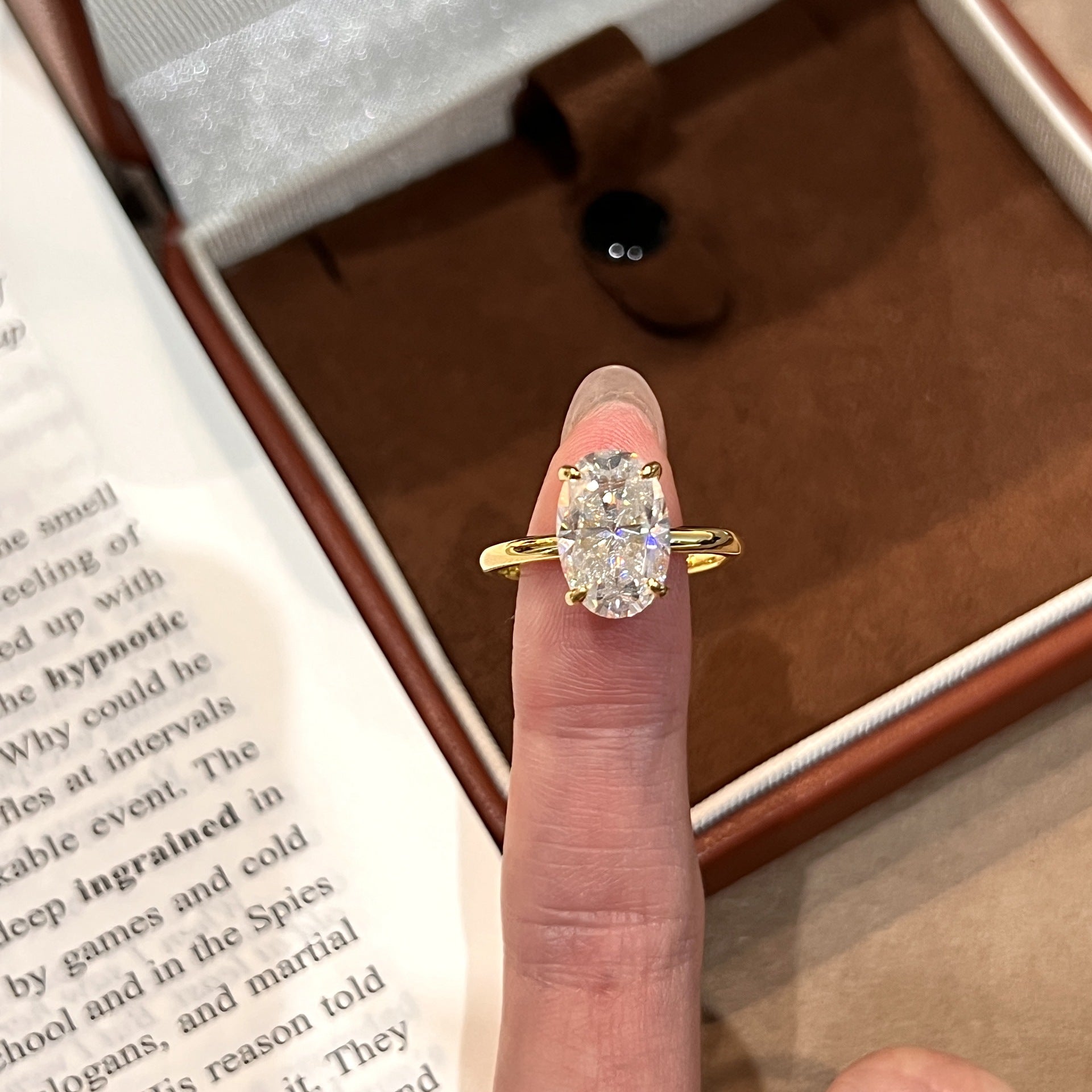 Felistly Jewelry: 3 Carat Classic Pigeon Egg Moissanite 925 Silver Platinum-Plated Engagement Ring