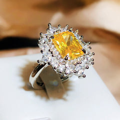 Felistly Jewelry: Ultra-Sparkling Fancy Yellow Diamond Ring - Luxury Colored Gemstone Statement Piece for Women