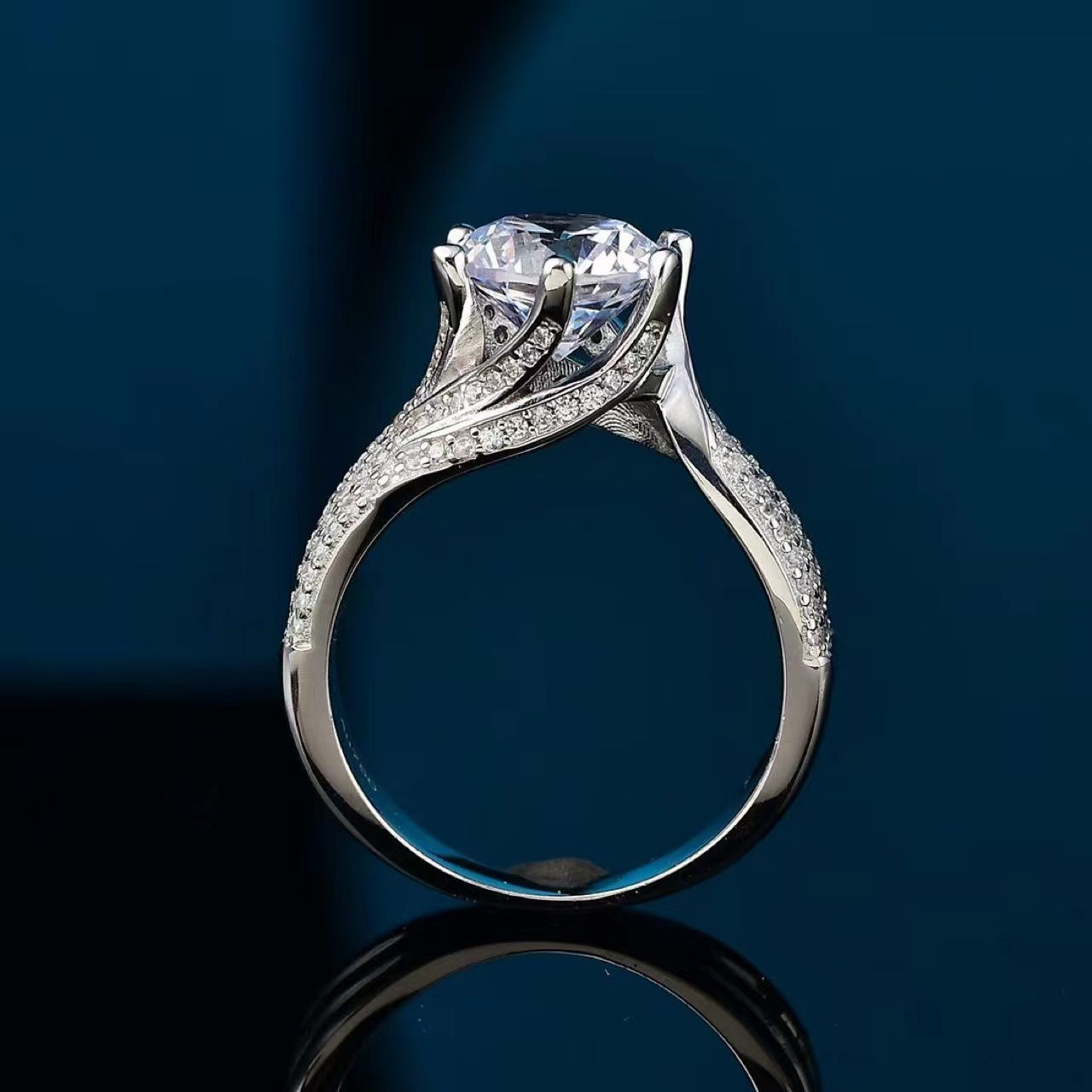 Felistly Jewelry: engagement rings for women New Cross-Shaped 2-Carat Moissanite Men's Ring - Sterling Silver Gold Plated (Tarnish-Resistant) Adjustable Ring