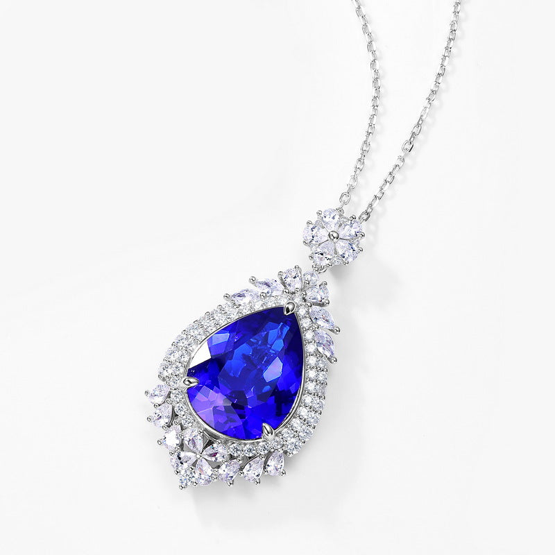 Luxury 21 CT Vintage Style Teardrop Moissanite Pendant – Statement Necklace in 925 Silver