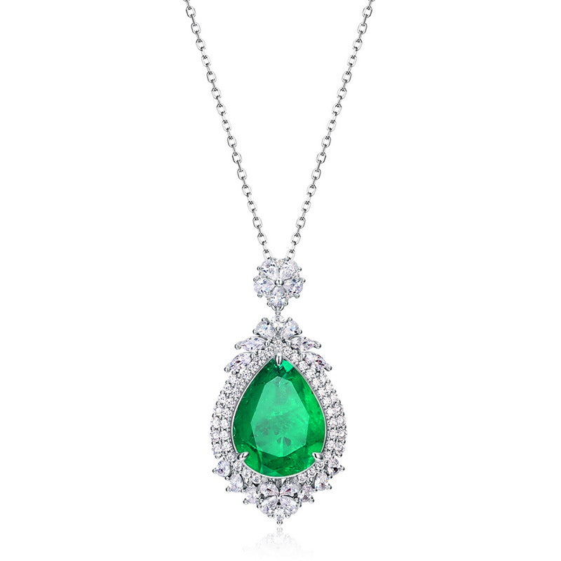 Luxury 21 CT Vintage Style Teardrop Moissanite Pendant – Statement Necklace in 925 Silver